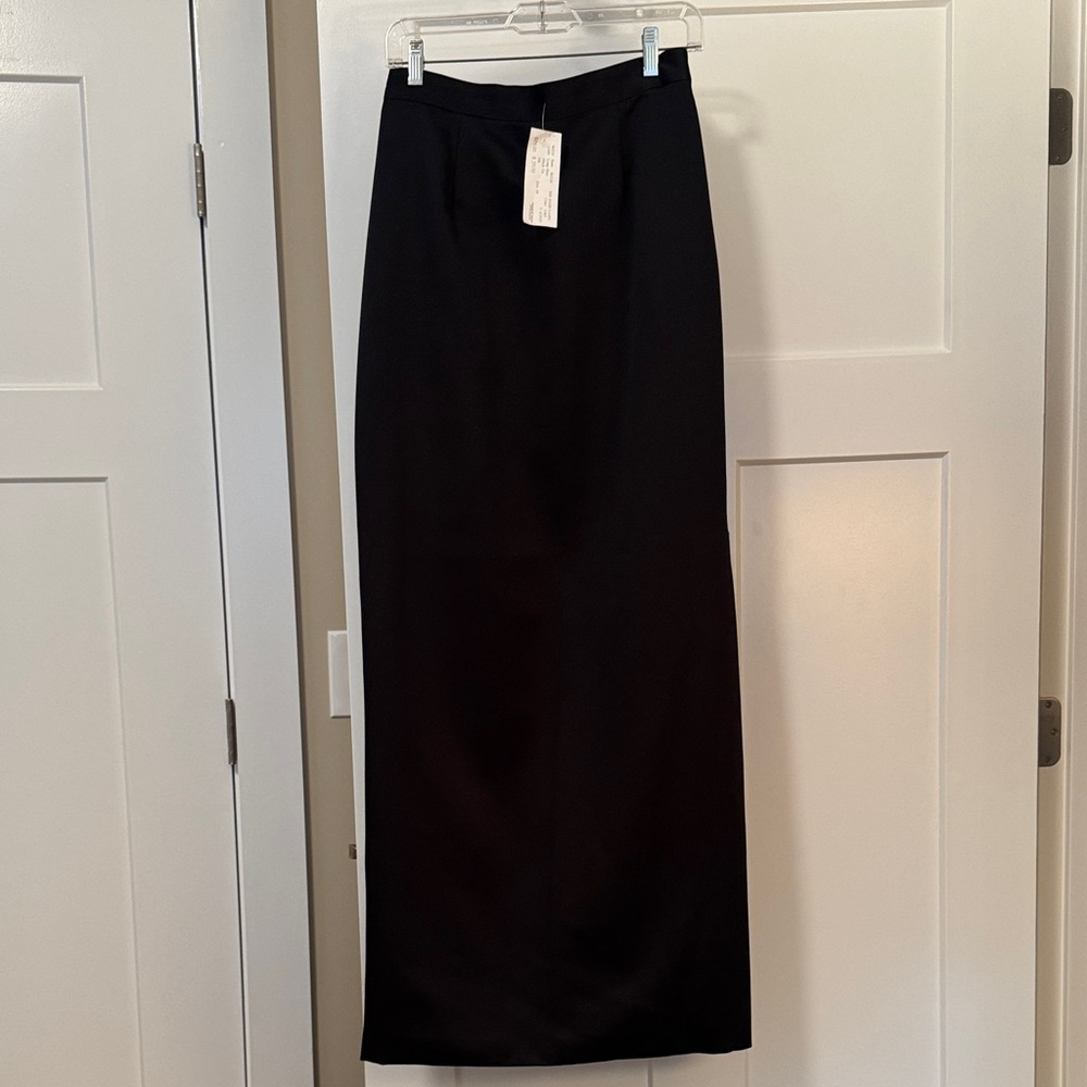Elegant Black Women's Skirt